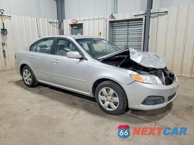 Czwarte zdjęcie samochodu z boku: 2009 KIA OPTIMA LX VIN:KNAGE228495302533 - miniatura