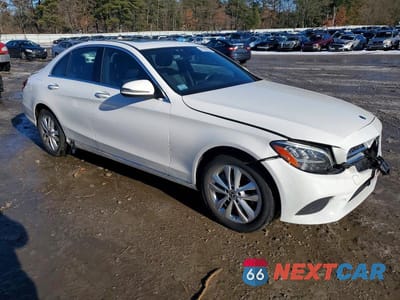 Czwarte zdjęcie samochodu z boku: 2019 MERCEDES-BENZ C 300 4MATIC VIN:55SWF8EB7KU305628 - miniatura