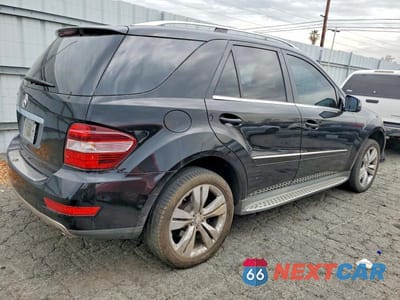 Trzecie zdjęcie samochodu z tyłu: 2011 MERCEDES-BENZ ML 350 VIN:4JGBB5GB2BA682556 - miniatura