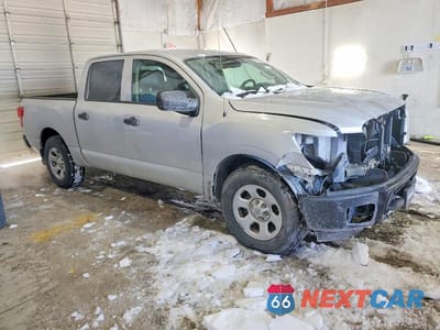 Czwarte zdjęcie samochodu z boku: 2017 NISSAN TITAN S VIN:1N6AA1EK7HN517468 - miniatura