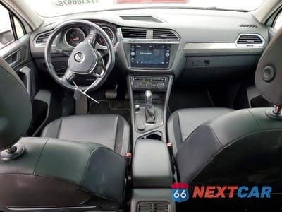 Zdjęcie 8 z 13 samochodu: 2018 VOLKSWAGEN TIGUAN SE VIN:3VV2B7AX9JM191263 - miniatura