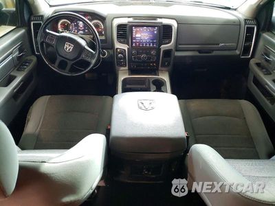 Zdjęcie 8 z 11 samochodu: 2018 RAM BIG HORN 4WD 5.7L V8 CREW CAB VIN:3C6RR7LT0JG195775 - miniatura