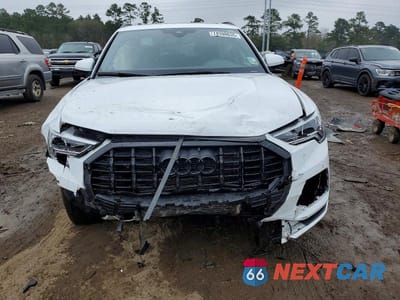 Piąte zdjęcie samochodu w środku: 2024 AUDI Q3 PREMIUM 40 VIN:WA1AUCF32R1085274 - miniatura