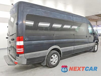 Trzecie zdjęcie samochodu z tyłu: 2010 MERCEDES-BENZ SPRINTER 2500 VIN:WDZPE8CC3A5491687 - miniatura