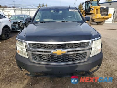 Piąte zdjęcie samochodu w środku: 2015 CHEVROLET SUBURBAN K1500 LT VIN:1GNSKJKC7FR119837 - miniatura