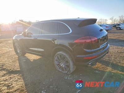 Drugie zdjęcie samochodu z przodu: 2016 PORSCHE CAYENNE VIN:WP1AA2A22GLA00487 - miniatura