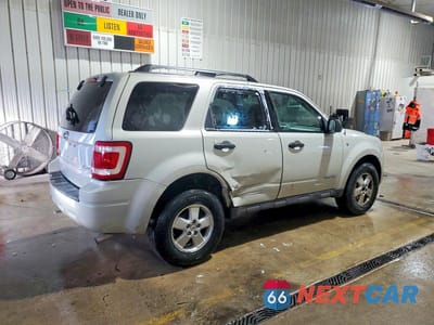 Trzecie zdjęcie samochodu z tyłu: 2008 FORD ESCAPE XLT VIN:1FMCU93108KD32591 - miniatura
