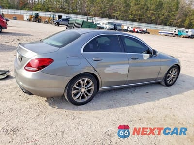 Trzecie zdjęcie samochodu z tyłu: 2015 MERCEDES-BENZ C 300 VIN:55SWF4JB9FU079211 - miniatura