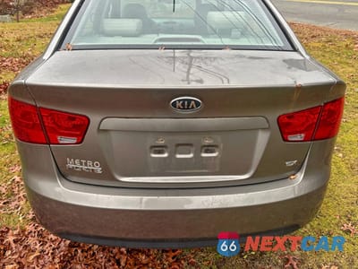 Zdjęcie 12 z 13 samochodu: 2010 KIA FORTE EX VIN:KNAFU4A28A5837795 - miniatura