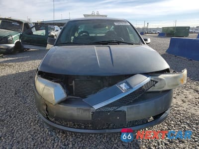 Piąte zdjęcie samochodu w środku: 2004 SATURN ION LEVEL 2 VIN:1G8AJ52F84Z218781 - miniatura