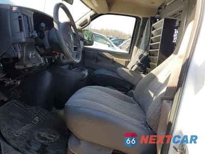 Zdjęcie 7 z 12 samochodu: 2024 CHEVROLET EXPRESS G3500 UTILITY / SERVICE VAN VIN:1GCZGGF72R1188933 - miniatura