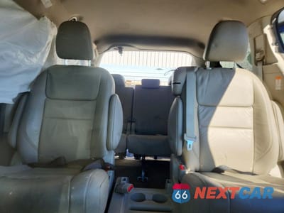 Zdjęcie 10 z 12 samochodu: 2017 TOYOTA SIENNA VIN:5TDYZ3DC0HS839203 - miniatura