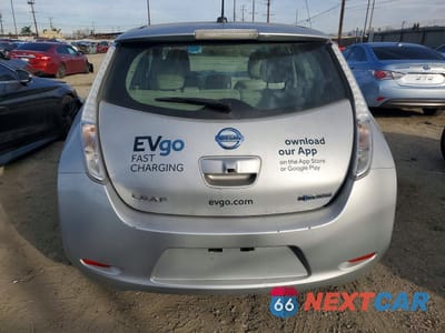 Zdjęcie 6 z 12 samochodu: 2016 NISSAN LEAF SV VIN:1N4BZ0CP6GC307209 - miniatura