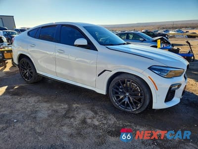Czwarte zdjęcie samochodu z boku: 2020 BMW X6 XDRIVE40I VIN:5UXCY6C04L9C97246 - miniatura