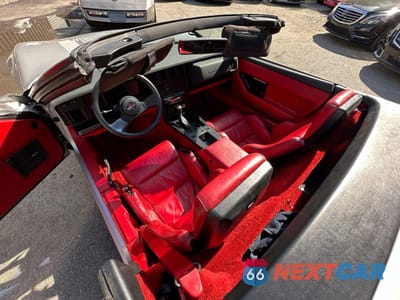 Zdjęcie 13 z 15 samochodu: 1986 CHEVROLET CORVETTE VIN:1G1YY6789G5901710 - miniatura