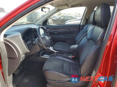 Zdjęcie 7 z 14 samochodu: 2019 MITSUBISHI OUTLANDER SE VIN:JA4AD3A37KZ043956 - miniatura