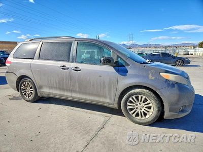 Czwarte zdjęcie samochodu z boku: 2011 TOYOTA SIENNA XLE VIN:5TDYK3DC4BS007911 - miniatura