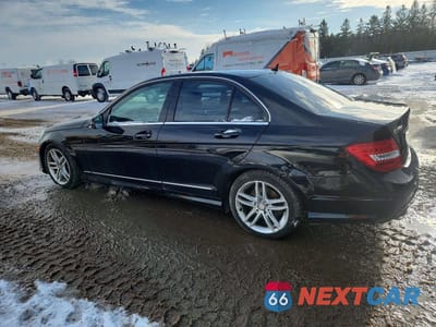 Drugie zdjęcie samochodu z przodu: 2014 MERCEDES-BENZ C 300 4MATIC VIN:WDDGF8AB7EA949788 - miniatura