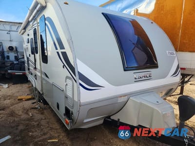 2020 LANCE CAMPER 56YTT182XLL328349 - główne zdjęcie licytacji z USA - miniatura