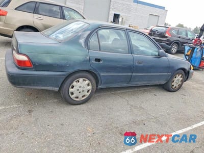 Trzecie zdjęcie samochodu z tyłu: 1997 TOYOTA COROLLA VIN:1NXBA02E6VZ529253 - miniatura