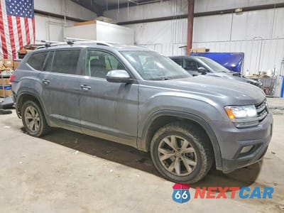 Czwarte zdjęcie samochodu z boku: 2018 VOLKSWAGEN ATLAS SE VIN:1V2LR2CA3JC530240 - miniatura