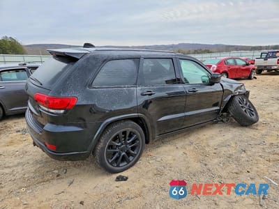 Trzecie zdjęcie samochodu z tyłu: 2018 JEEP GRAND CHEROKEE LAREDO VIN:1C4RJFAG7JC203924 - miniatura