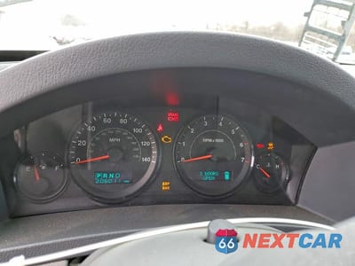 Zdjęcie 9 z 12 samochodu: 2006 JEEP GRAND CHEROKEE LAREDO VIN:1J4GR48K16C255923 - miniatura