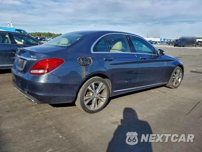 Trzecie zdjęcie samochodu z tyłu: 2015 MERCEDES-BENZ C 300 4MATIC VIN:55SWF4KB4FU032554 - miniatura