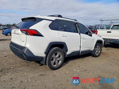 Trzecie zdjęcie samochodu z tyłu: 2023 TOYOTA RAV4 XLE VIN:2T3W1RFV5PW281507 - miniatura