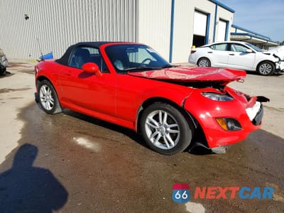 Czwarte zdjęcie samochodu z boku: 2010 MAZDA MX-5 MIATA VIN:JM1NC2EF8A0212328 - miniatura