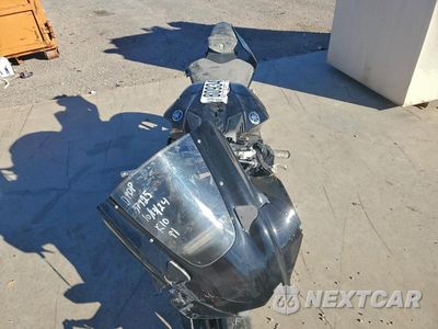Piąte zdjęcie samochodu w środku: 2024 YAMAHA YZFR1 VIN:JYARN66E1RA004642 - miniatura