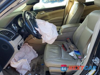 Zdjęcie 7 z 12 samochodu: 2014 CHRYSLER 300 VIN:2C3CCARGXEH120390 - miniatura