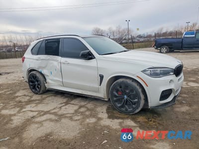 Czwarte zdjęcie samochodu z boku: 2016 BMW X5 XDRIVE50I VIN:5UXKR6C58G0J79955 - miniatura