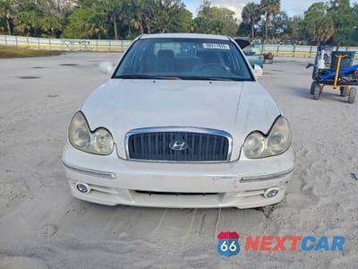 Piąte zdjęcie samochodu w środku: 2004 HYUNDAI SONATA GLS VIN:KMHWF35H94A061903 - miniatura