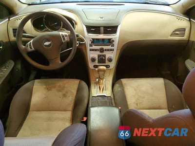 Zdjęcie 8 z 12 samochodu: 2010 CHEVROLET MALIBU LS VIN:1G1ZB5EB1AF213006 - miniatura