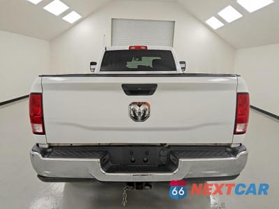 Zdjęcie 6 z 11 samochodu: 2015 RAM 2500 ST VIN:3C6UR5HJ4FG586893 - miniatura