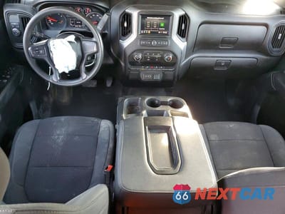 Zdjęcie 8 z 11 samochodu: 2022 CHEVROLET SILVERADO LTD C1500 CUSTOM VIN:1GCRWBEK3NZ202359 - miniatura