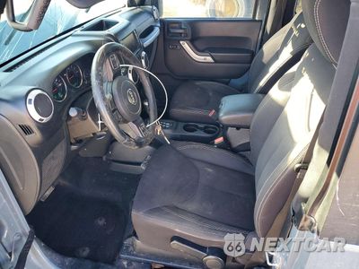Zdjęcie 7 z 13 samochodu: 2014 JEEP WRANGLER SAHARA VIN:1C4AJWBG5EL302257 - miniatura