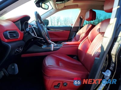 Zdjęcie 7 z 12 samochodu: 2017 MASERATI LEVANTE LUXURY VIN:ZN661XUL8HX245554 - miniatura