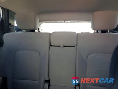 Zdjęcie 10 z 13 samochodu: 2017 HYUNDAI SANTA FE SPORT VIN:5XYZT3LB2HG434164 - miniatura