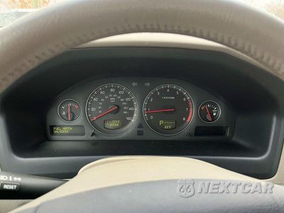 Zdjęcie 8 z 10 samochodu: 2006 VOLVO V70 VIN:YV1SW612562547802 - miniatura