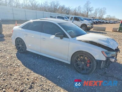 Czwarte zdjęcie samochodu z boku: 2016 AUDI S3 PRESTIGE VIN:WAUF1GFF8G1023863 - miniatura