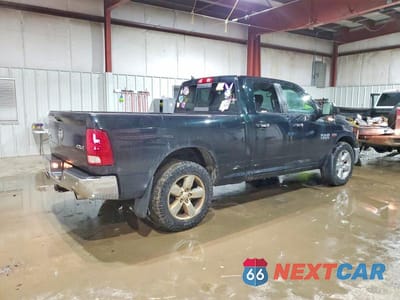 Trzecie zdjęcie samochodu z tyłu: 2015 RAM 1500 SLT VIN:1C6RR7GT1FS698788 - miniatura