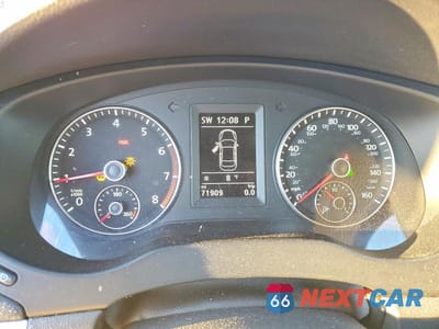 Zdjęcie 9 z 11 samochodu: 2013 VOLKSWAGEN JETTA GLI VIN:3VW4A7AJ9DM247578 - miniatura