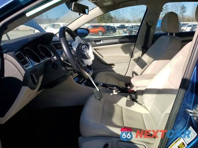 Zdjęcie 7 z 12 samochodu: 2018 VOLKSWAGEN GOLF S VIN:3VWG17AU4JM263173 - miniatura