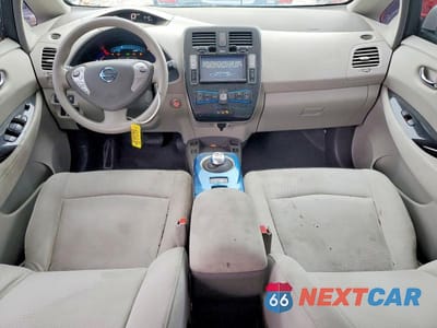 Zdjęcie 8 z 11 samochodu: 2012 NISSAN LEAF SV VIN:JN1AZ0CPXCT016893 - miniatura