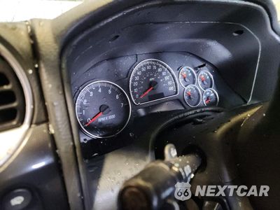 Zdjęcie 9 z 13 samochodu: 2004 GMC ENVOY XUV VIN:1GKES12S746165913 - miniatura