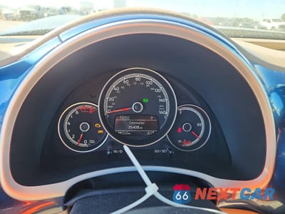 Zdjęcie 9 z 12 samochodu: 2019 VOLKSWAGEN BEETLE S VIN:3VW5DAAT7KM512411 - miniatura
