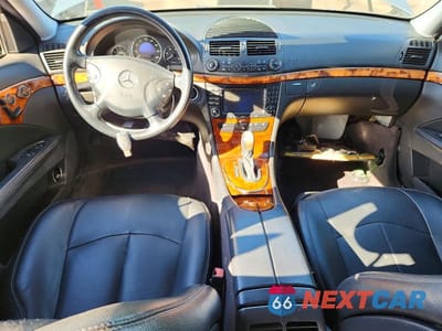 Zdjęcie 8 z 12 samochodu: 2005 MERCEDES-BENZ E 320 CDI VIN:WDBUF26J85A578889 - miniatura