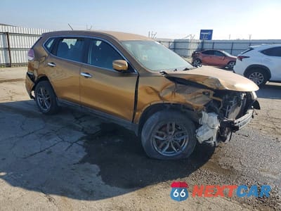 Czwarte zdjęcie samochodu z boku: 2015 NISSAN ROGUE S VIN:KNMAT2MT8FP504923 - miniatura